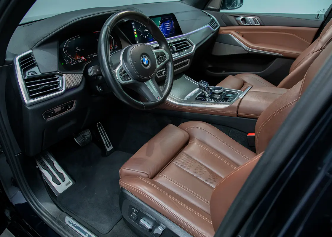 BMW X5 xDrive40i M Sport 2023 - photo 10 - Import Émirats | International Cars