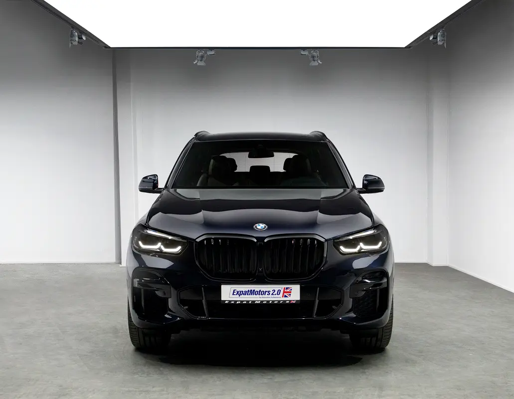 BMW X5 xDrive40i M Sport 2023 - photo 4 - Import Émirats | International Cars