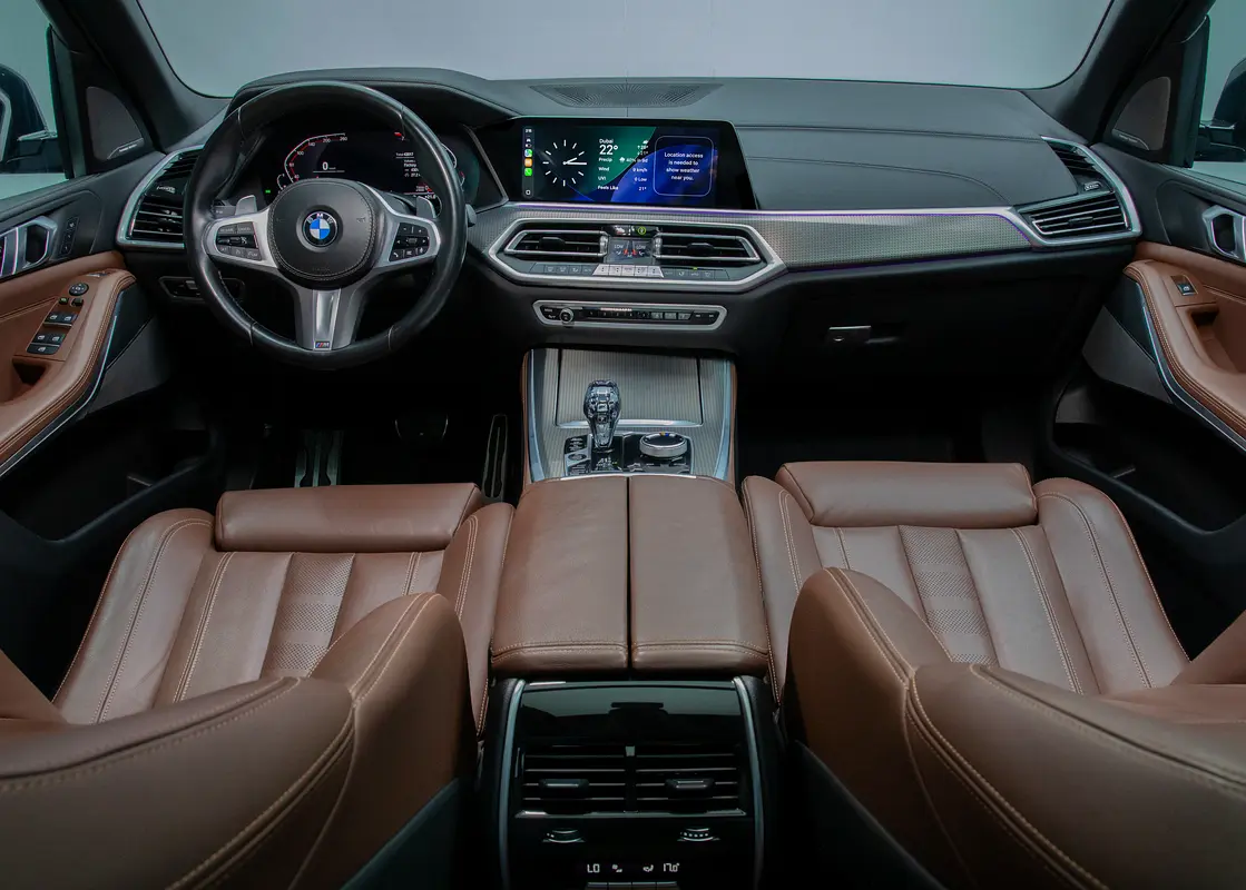BMW X5 xDrive40i M Sport 2023 - photo 8 - Import Émirats | International Cars