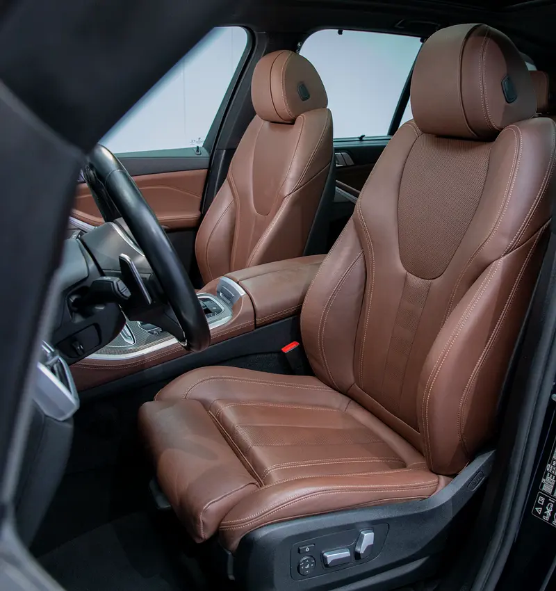 BMW X5 xDrive40i M Sport 2023 - photo 9 - Import Émirats | International Cars