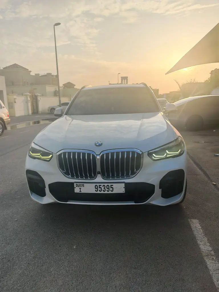 BMW X5 Xdrive 40i 2022 - photo 4 - Import Émirats | International Cars