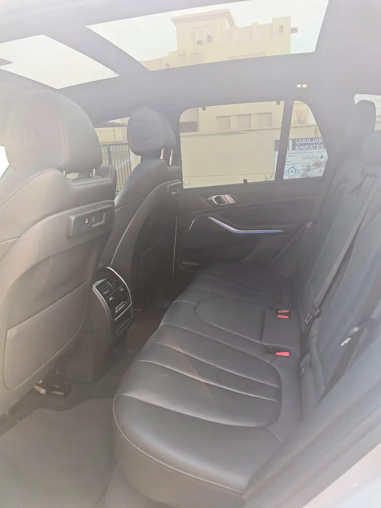 BMW X5 Xdrive 40i 2022 - photo 7 - Import Émirats | International Cars