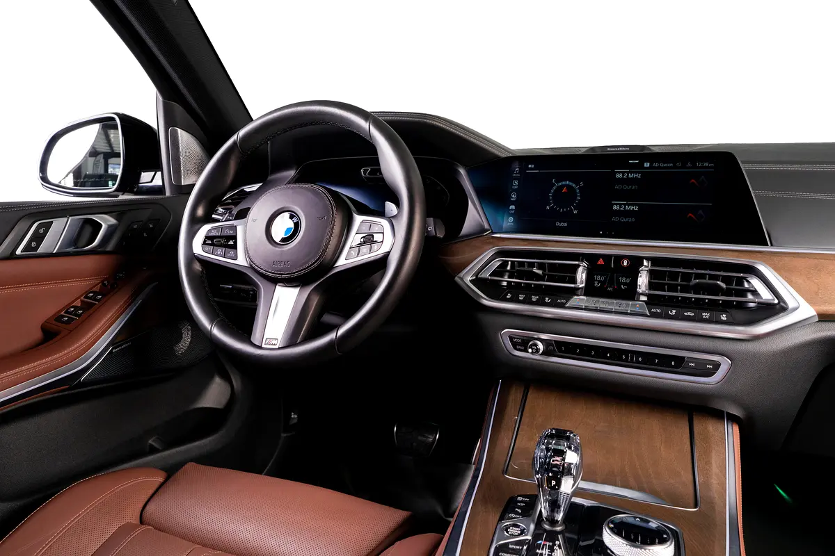 BMW X5 M50i 2020 - photo 12 - Import Émirats | International Cars