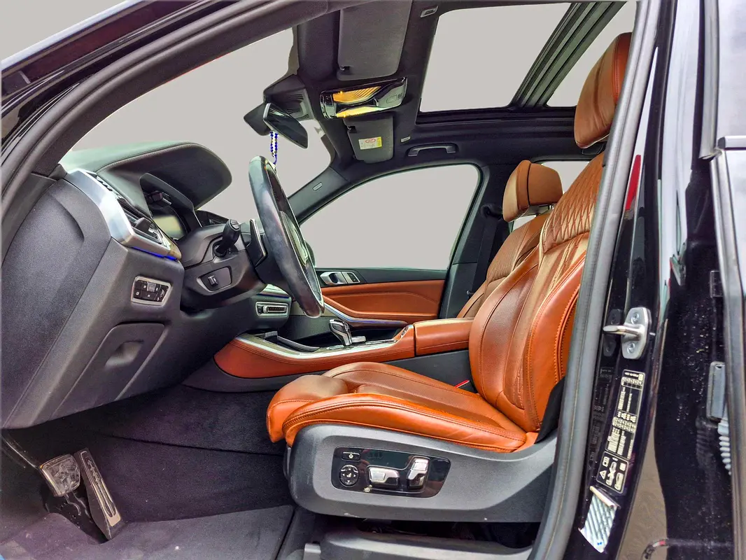 BMW X5 Xdrive 40i 2023 - photo 11 - Import Émirats | International Cars