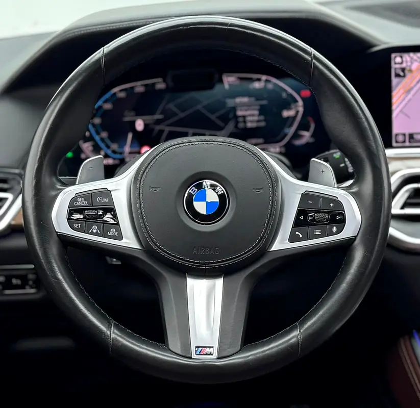 BMW X5 xDrive40i M Sport 2020 - photo 9 - Import Émirats | International Cars
