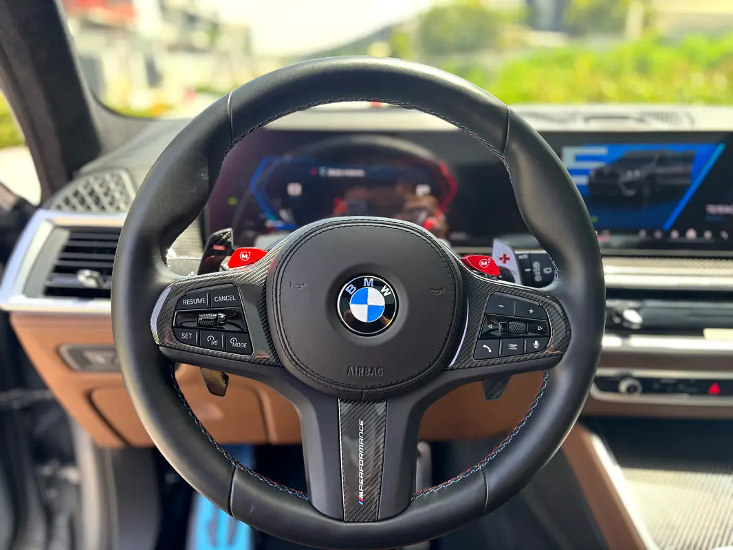 BMW X5 X5M Competition 2025 - photo 11 - Import Émirats | International Cars
