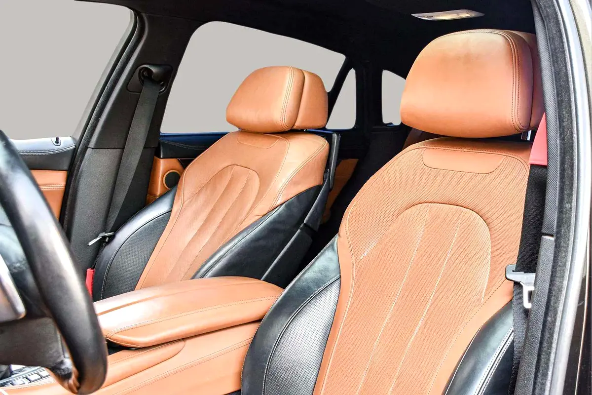 BMW X6 Xdrive50i 2015 - photo 12 - Import Émirats | International Cars