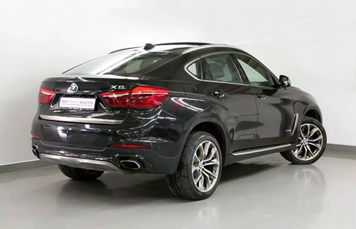 BMW X6 4.4i 2018 - photo 3 - Import Émirats | International Cars