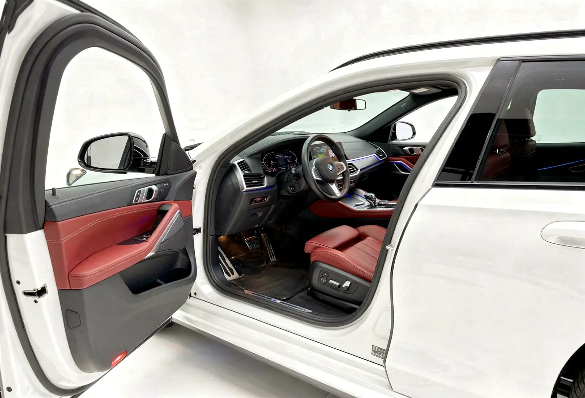 BMW X6 xDrive40i M Sport 2022 - photo 8 - Import Émirats | International Cars