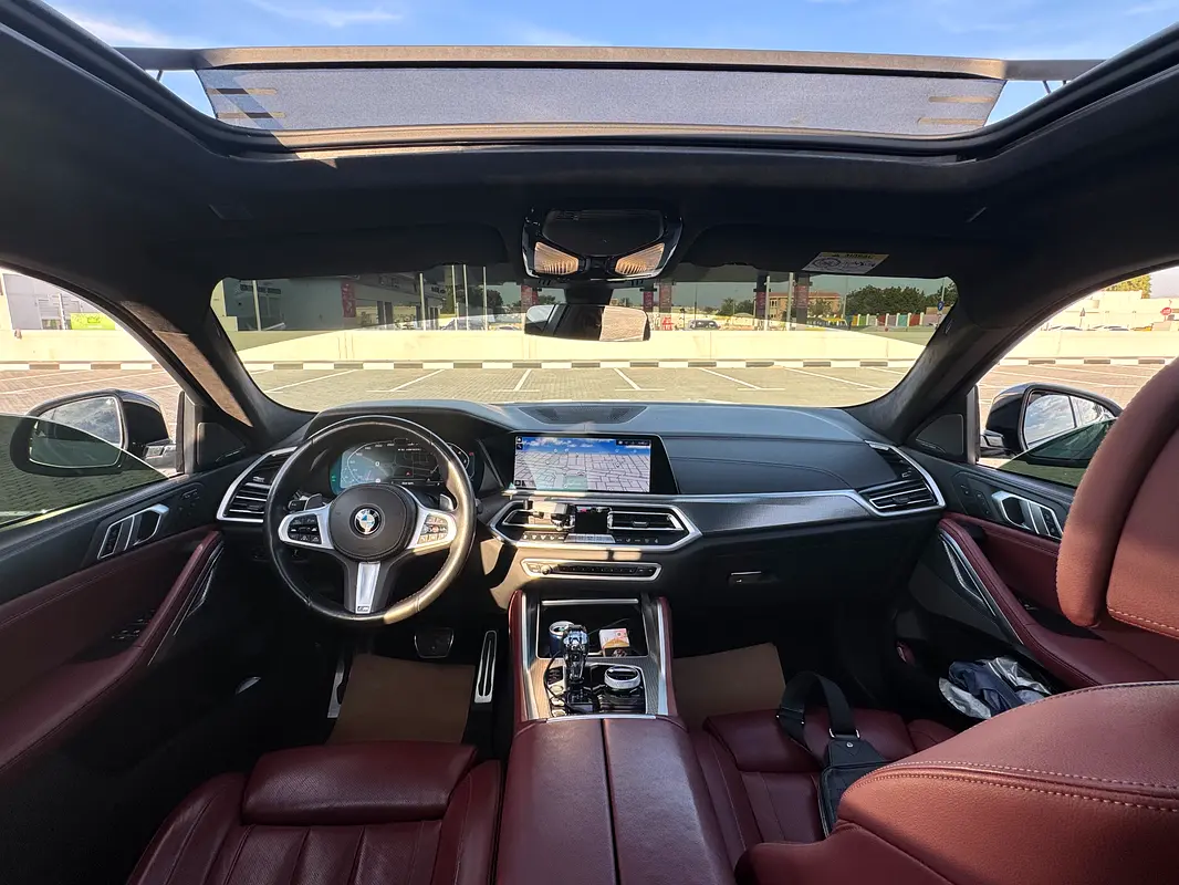 BMW X6 M50i 2021 - photo 9 - Import Émirats | International Cars