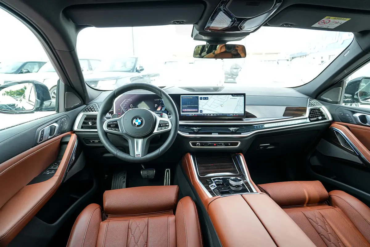 BMW X6 xDrive40i M Sport 2026 - photo 9 - Import Émirats | International Cars