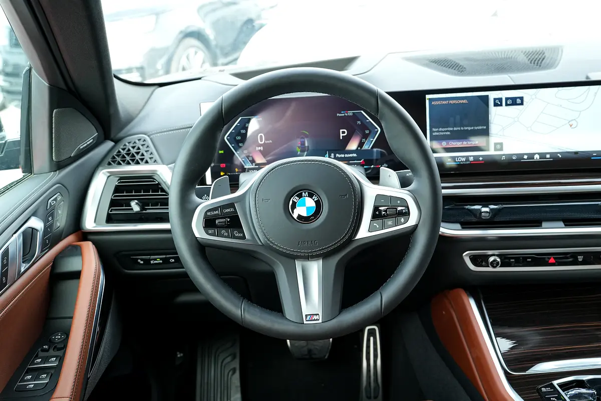 BMW X6 4.4i V8 2026 - photo 11 - Import Émirats | International Cars