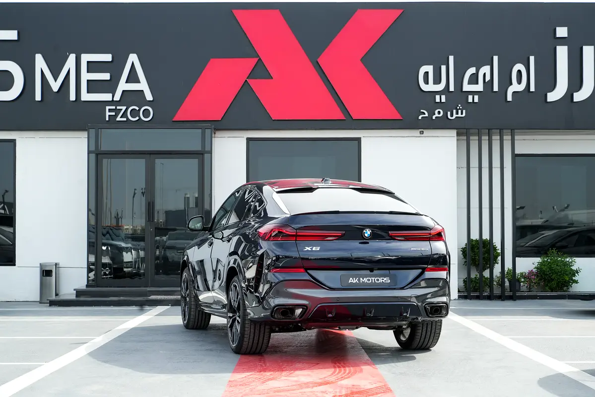 BMW X6 4.4i V8 2026 - photo 6 - Import Émirats | International Cars