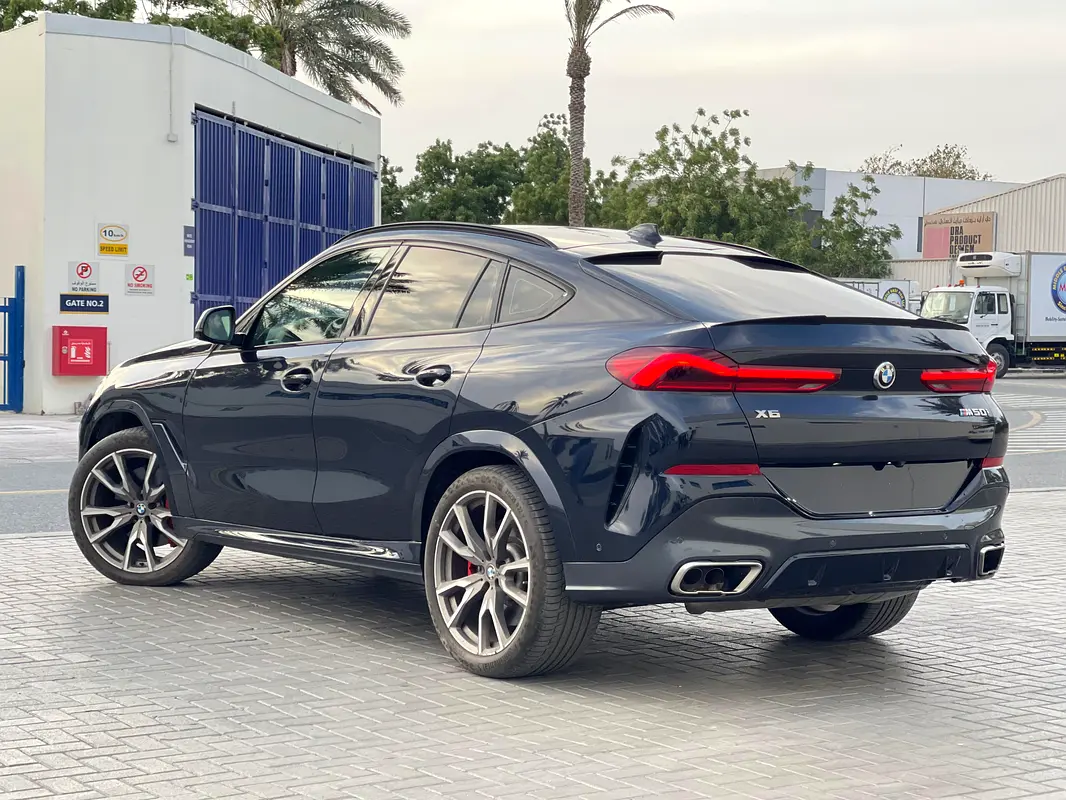 BMW X6 50i M Sport 2022 - photo 4 - Import Émirats | International Cars
