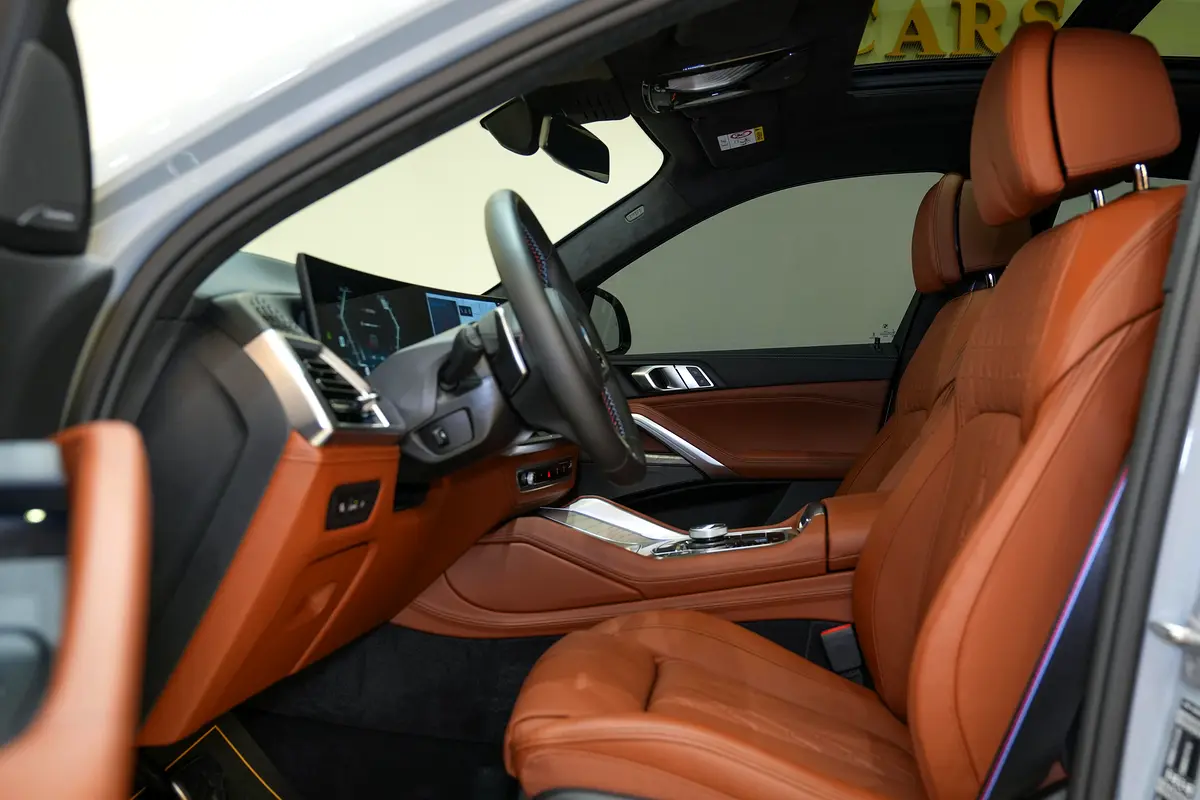 BMW X6 M50i 2026 - photo 5 - Import Émirats | International Cars