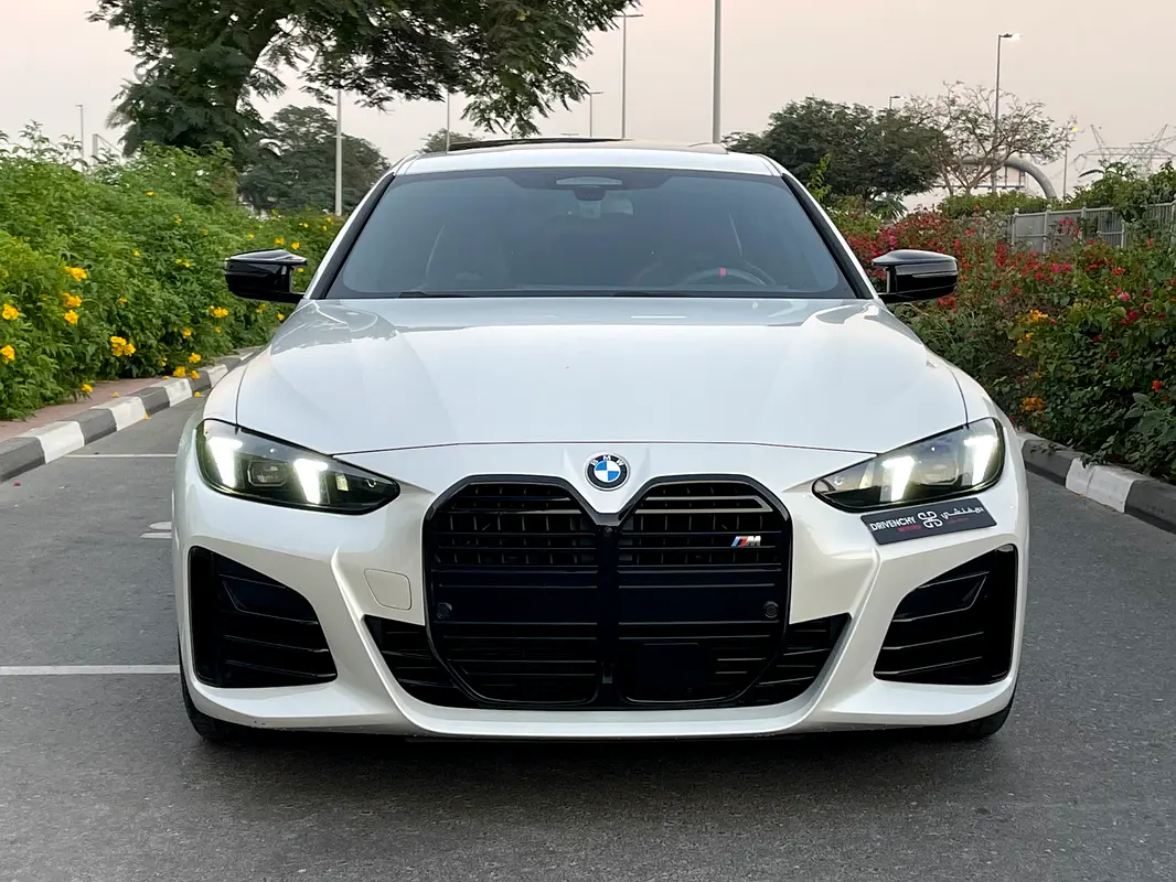 BMW 4-Series M440i xDrive 2025 - photo 2 - Import Émirats | International Cars