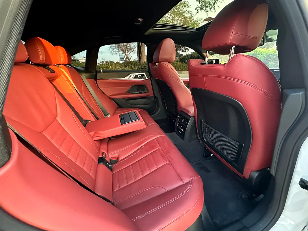 BMW 4-Series 420i M Sport 2024 - photo 10 - Import Émirats | International Cars