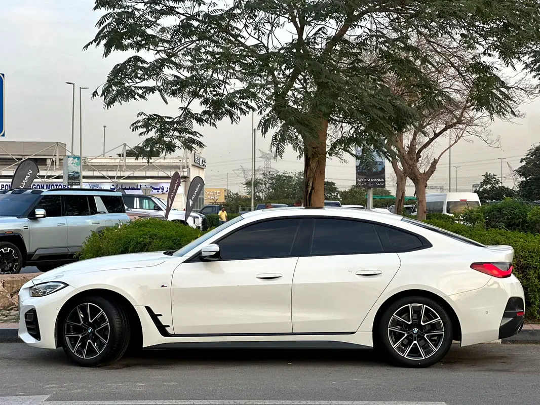 BMW 4-Series 420i M Sport 2024 - photo 5 - Import Émirats | International Cars