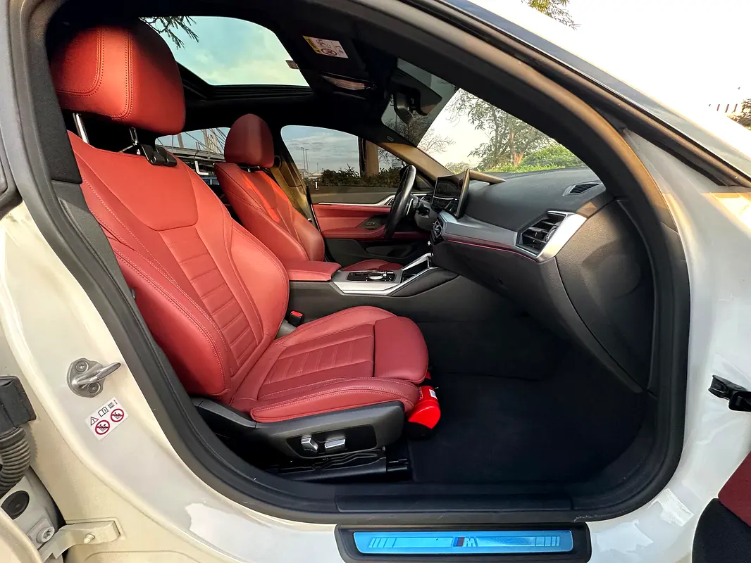 BMW 4-Series 420i M Sport 2024 - photo 9 - Import Émirats | International Cars