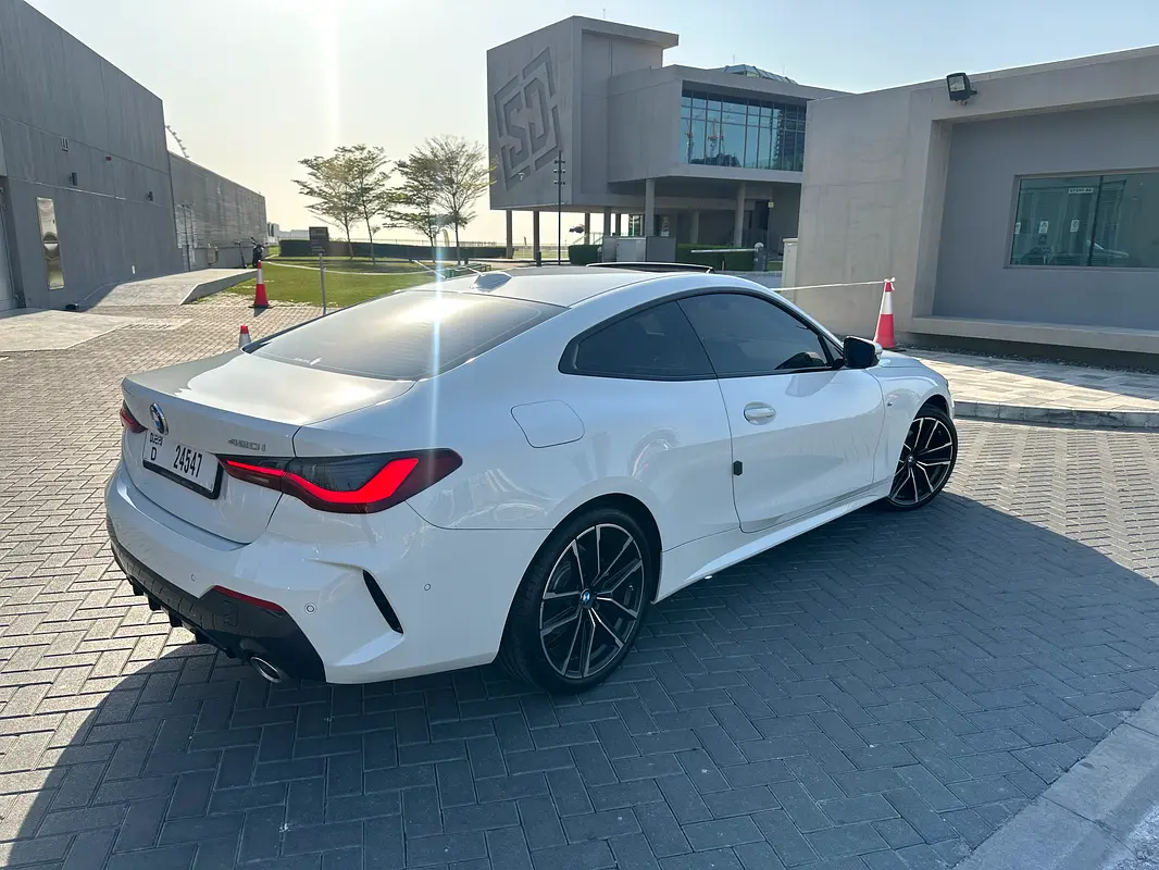 BMW 4-Series 420i M Sport 2024 - photo 9 - Import Émirats | International Cars