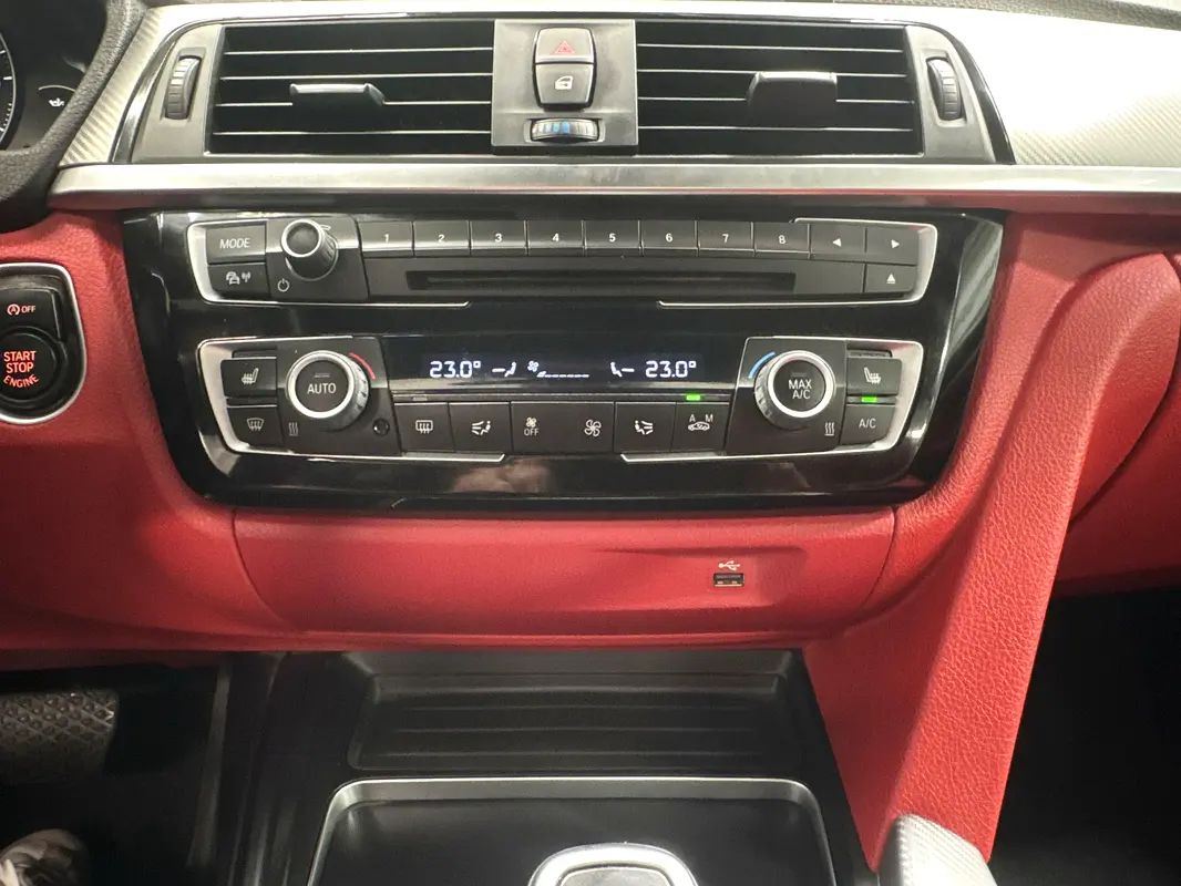 BMW 4-Series 440i Convertible 2019 - photo 12 - Import Émirats | International Cars