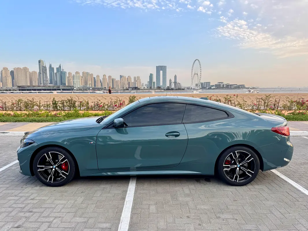 BMW 4-Series 420i M Sport 2025 - photo 4 - Import Émirats | International Cars