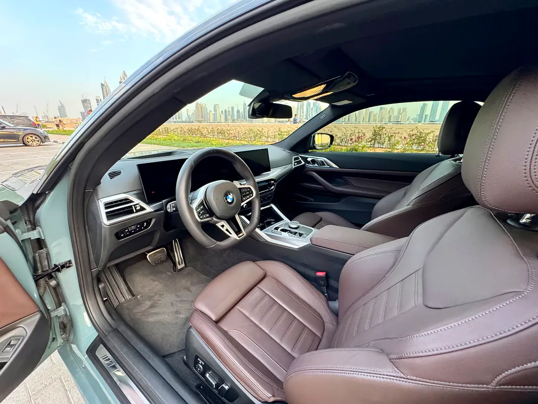 BMW 4-Series 420i M Sport 2025 - photo 9 - Import Émirats | International Cars