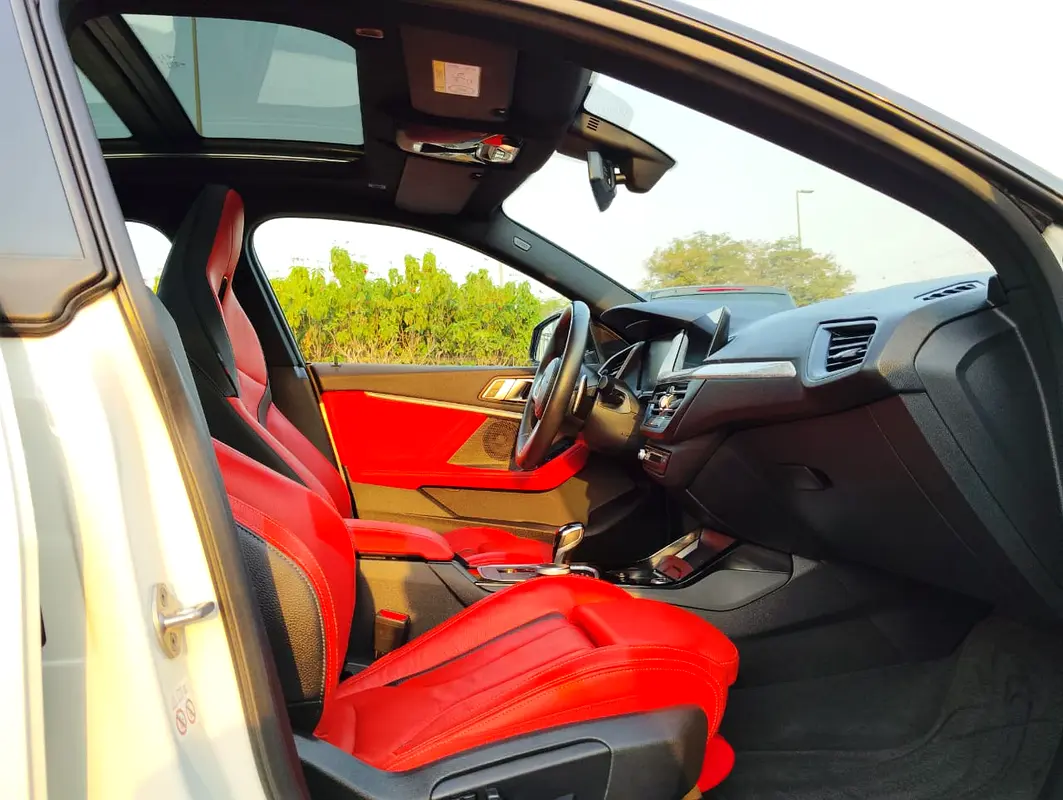 BMW 2-Series M235i 2022 - photo 9 - Import Émirats | International Cars