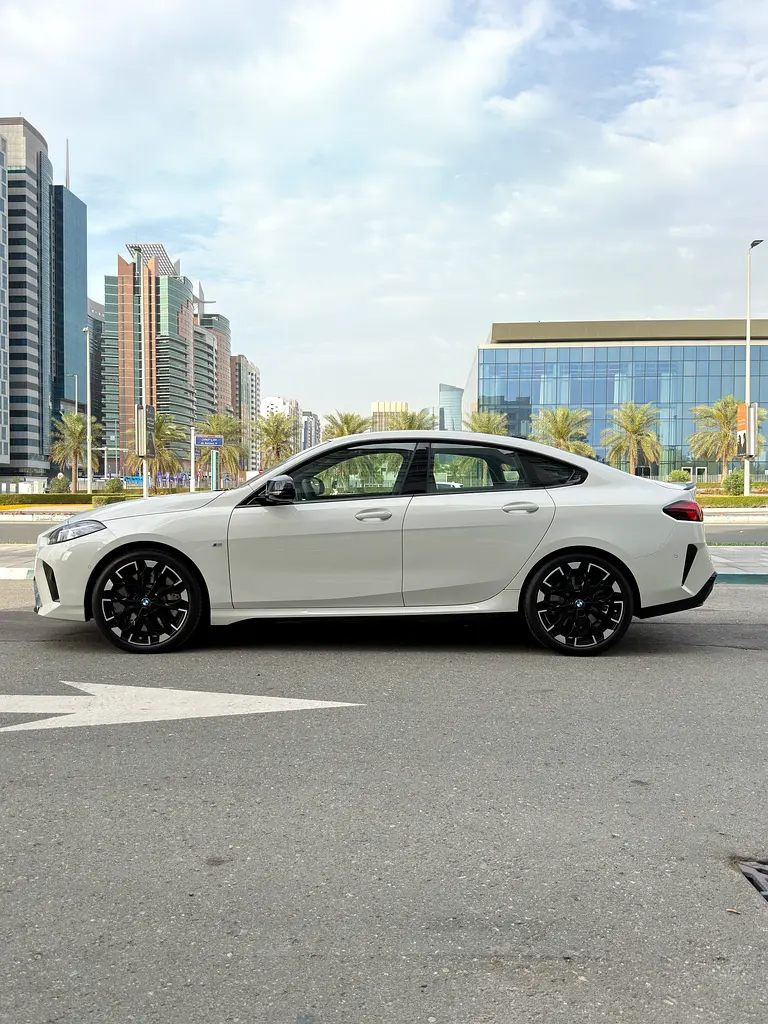 BMW 2-Series M235i xDrive 2025 - photo 5 - Import Émirats | International Cars
