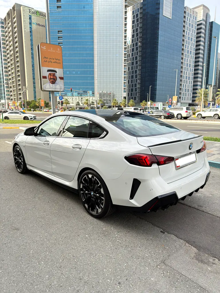 BMW 2-Series M235i xDrive 2025 - photo 7 - Import Émirats | International Cars