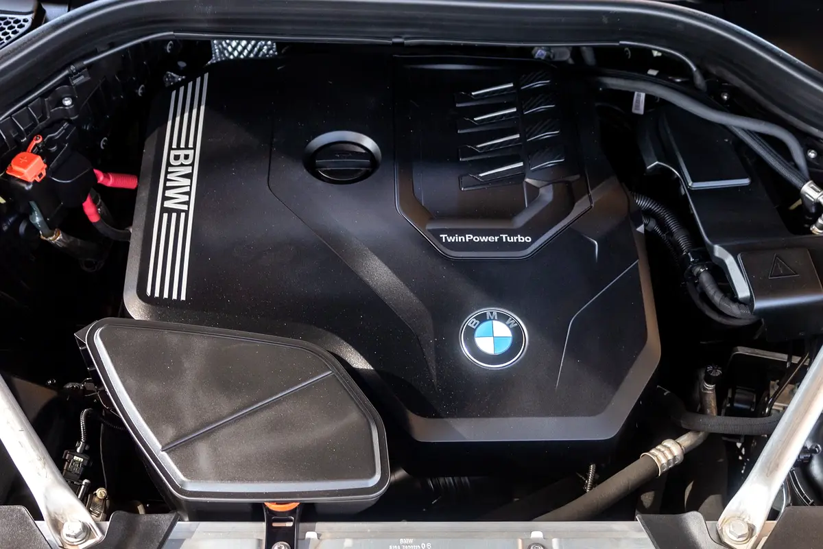 BMW X4 xDrive30i M Sport 2022 - photo 10 - Import Émirats | International Cars