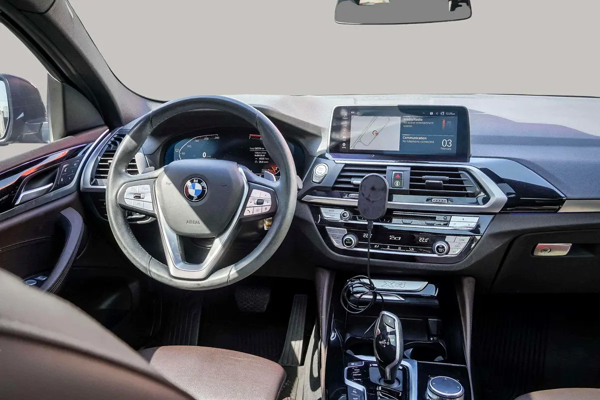 BMW X4 xDrive 30i 2020 - photo 10 - Import Émirats | International Cars