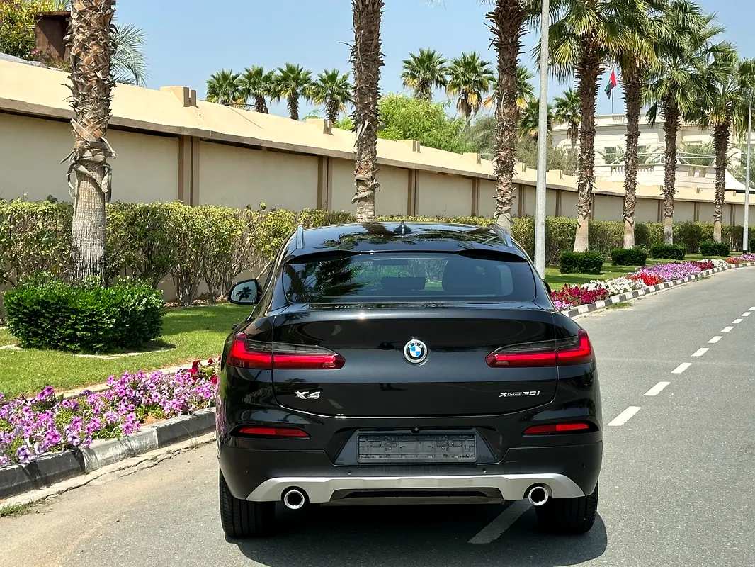 BMW X4 xDrive 30i 2021 - photo 11 - Import Émirats | International Cars