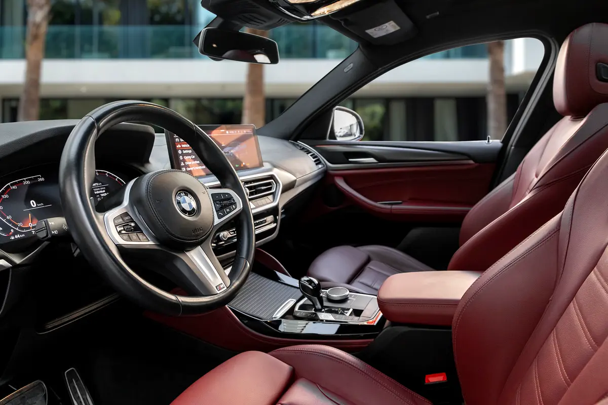 BMW X4 xDrive30i M Sport 2024 - photo 9 - Import Émirats | International Cars