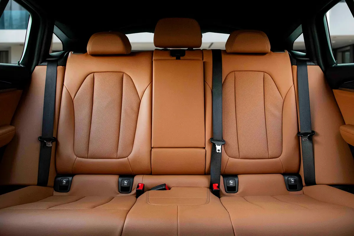 BMW X4 xDrive30i M Sport 2022 - photo 12 - Import Émirats | International Cars