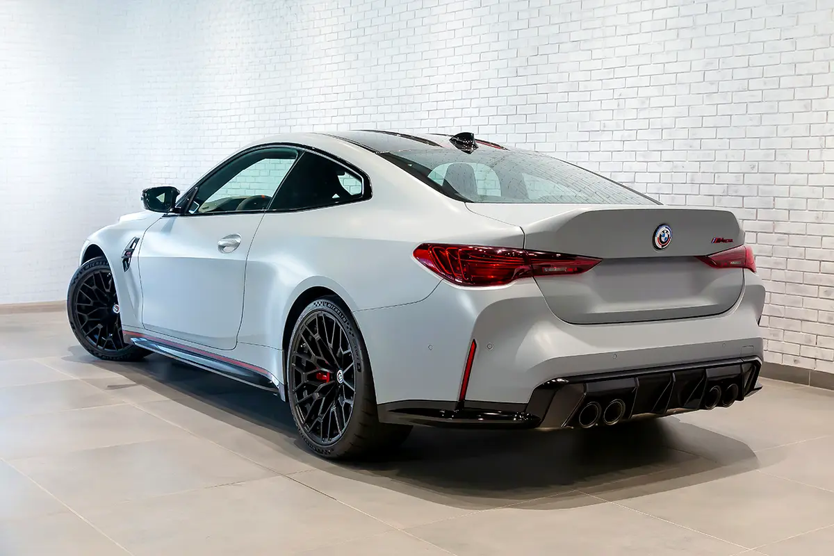 BMW M4 Other 2023 - photo 3 - Import Émirats | International Cars