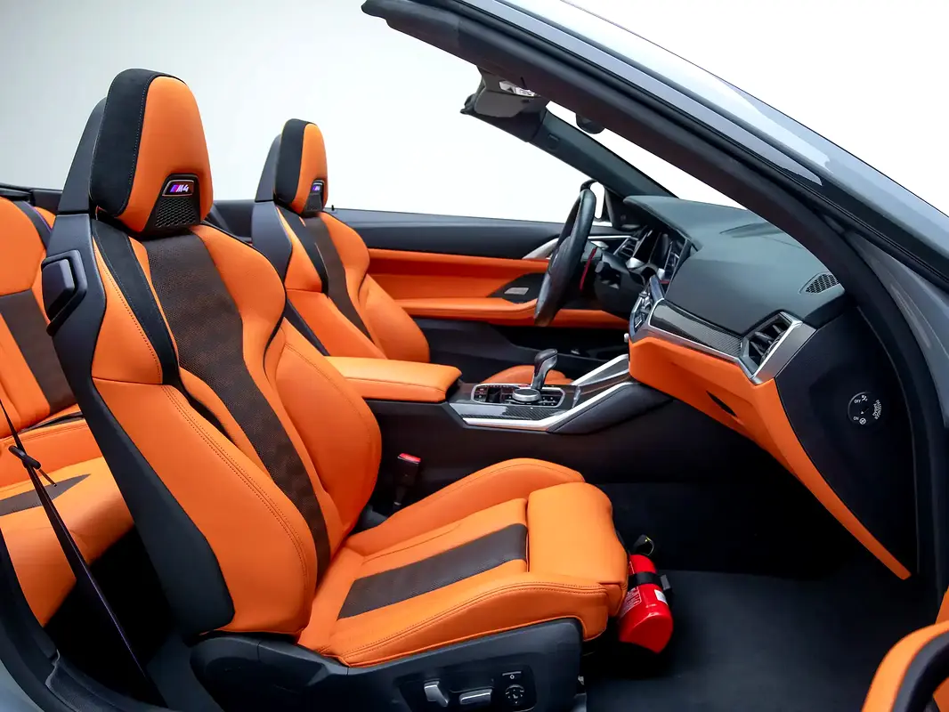 BMW M4 Competition 2023 - photo 11 - Import Émirats | International Cars