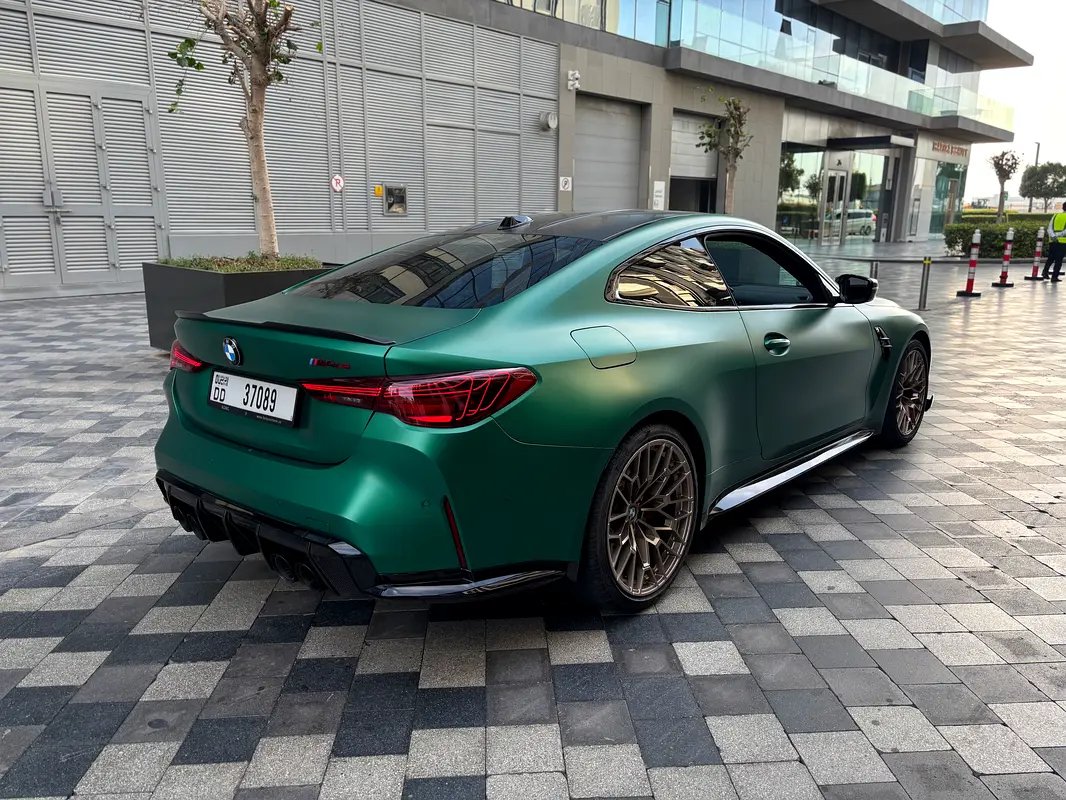 BMW M4 Competition xDrive M-Kit 2025 - photo 5 - Import Émirats | International Cars