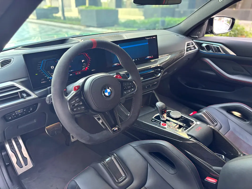 BMW M4 Competition xDrive M-Kit 2025 - photo 7 - Import Émirats | International Cars