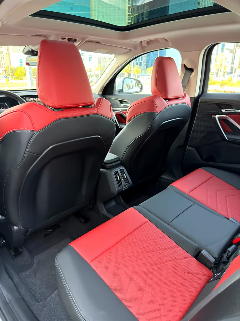 BMW X2 sDrive 18i 2026 - photo 12 - Import Émirats | International Cars