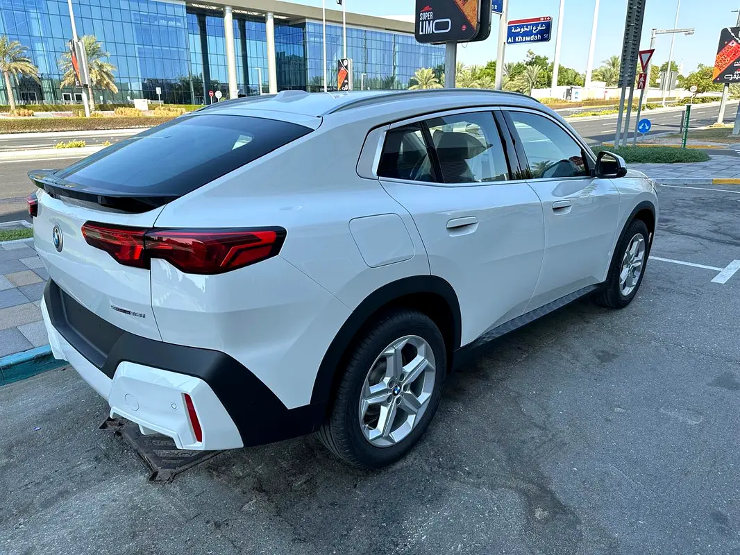 BMW X2 sDrive 18i 2026 - photo 5 - Import Émirats | International Cars