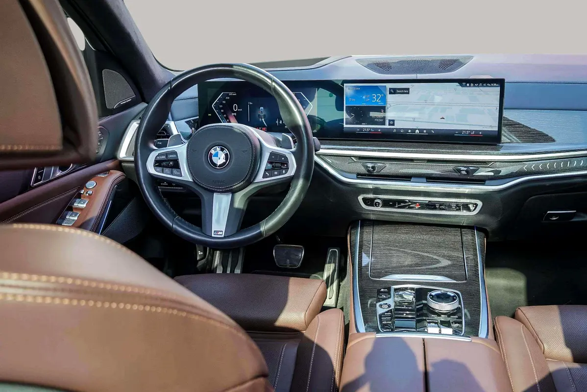 BMW X7 xDrive40i 2024 - photo 10 - Import Émirats | International Cars