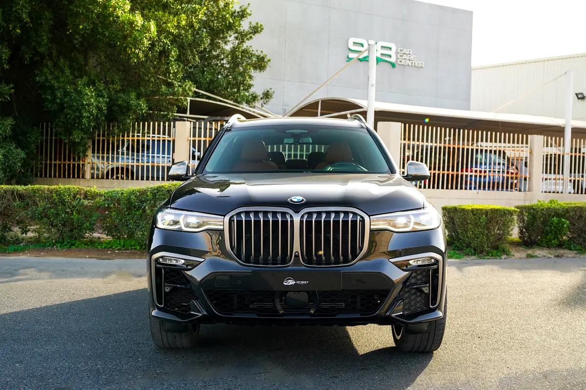 BMW X7 M50i M Sport 2021 - photo 8 - Import Émirats | International Cars