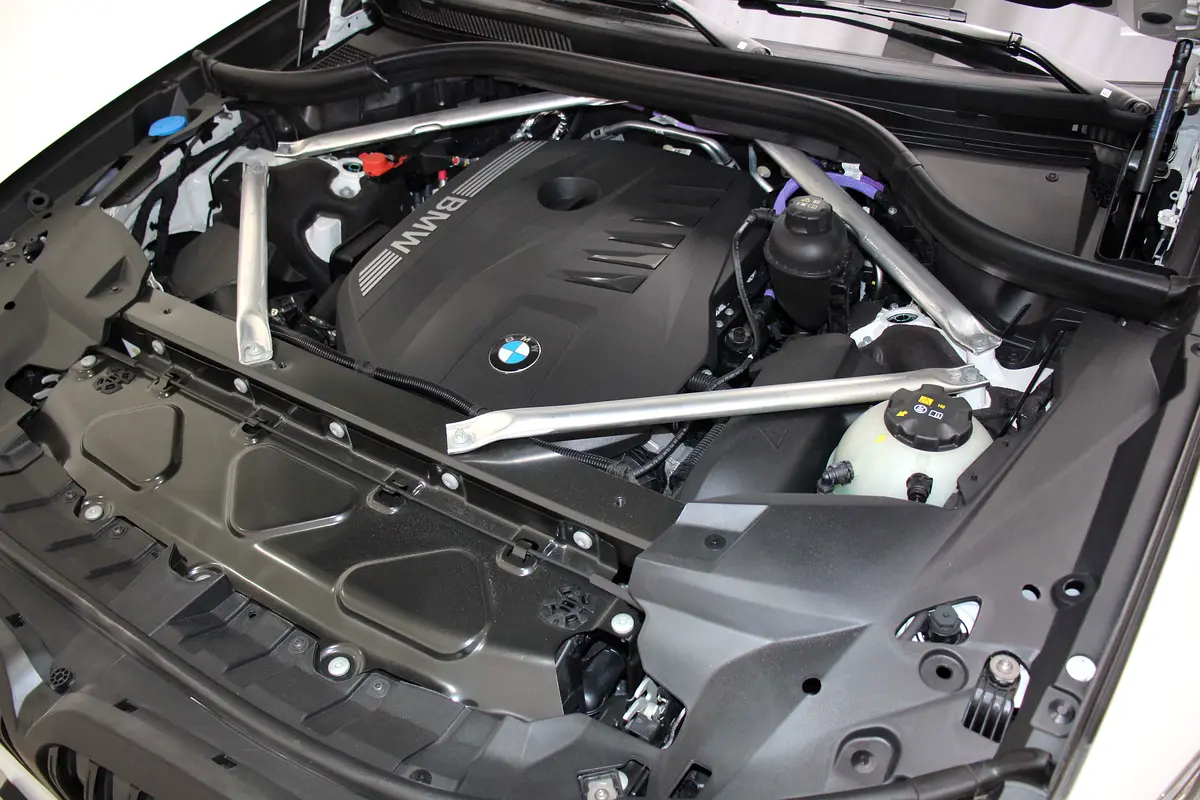 BMW X7 xDrive40i M Sport 2026 - photo 10 - Import Émirats | International Cars