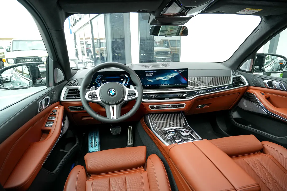 BMW X7 M60i xDrive 2026 - photo 10 - Import Émirats | International Cars