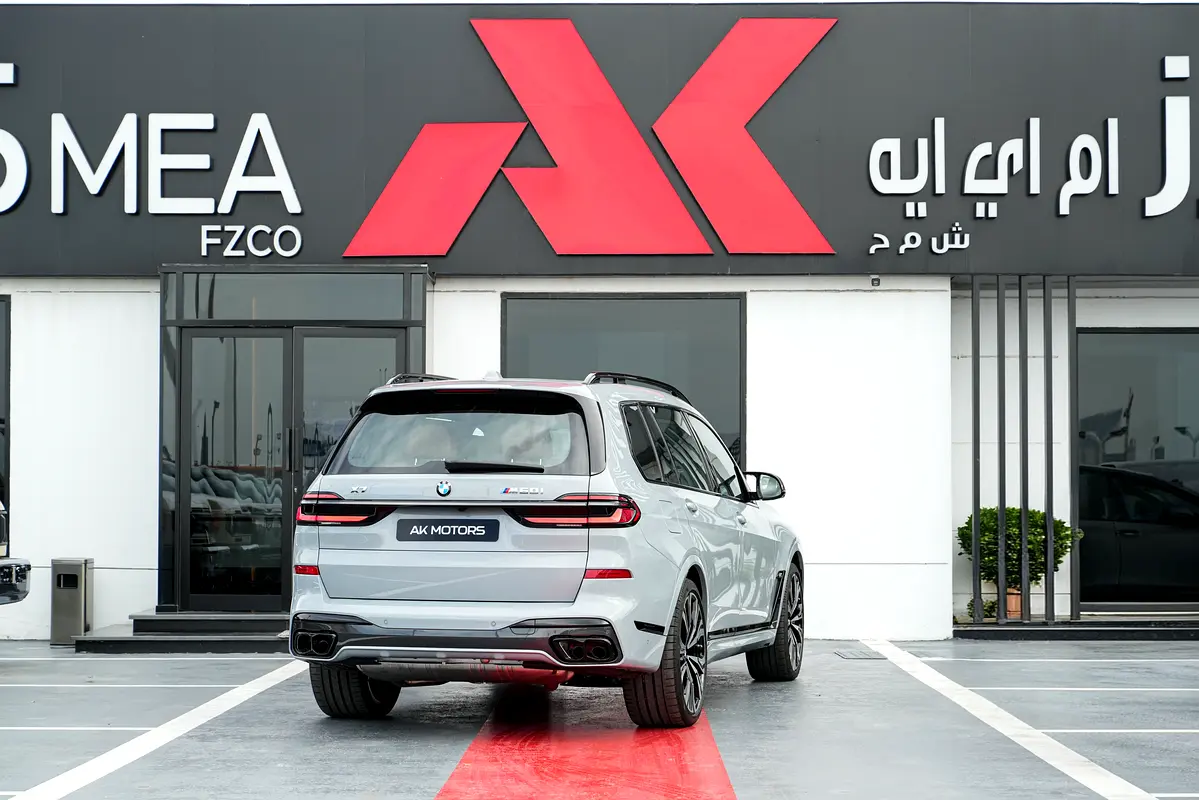 BMW X7 M60i xDrive 2026 - photo 5 - Import Émirats | International Cars