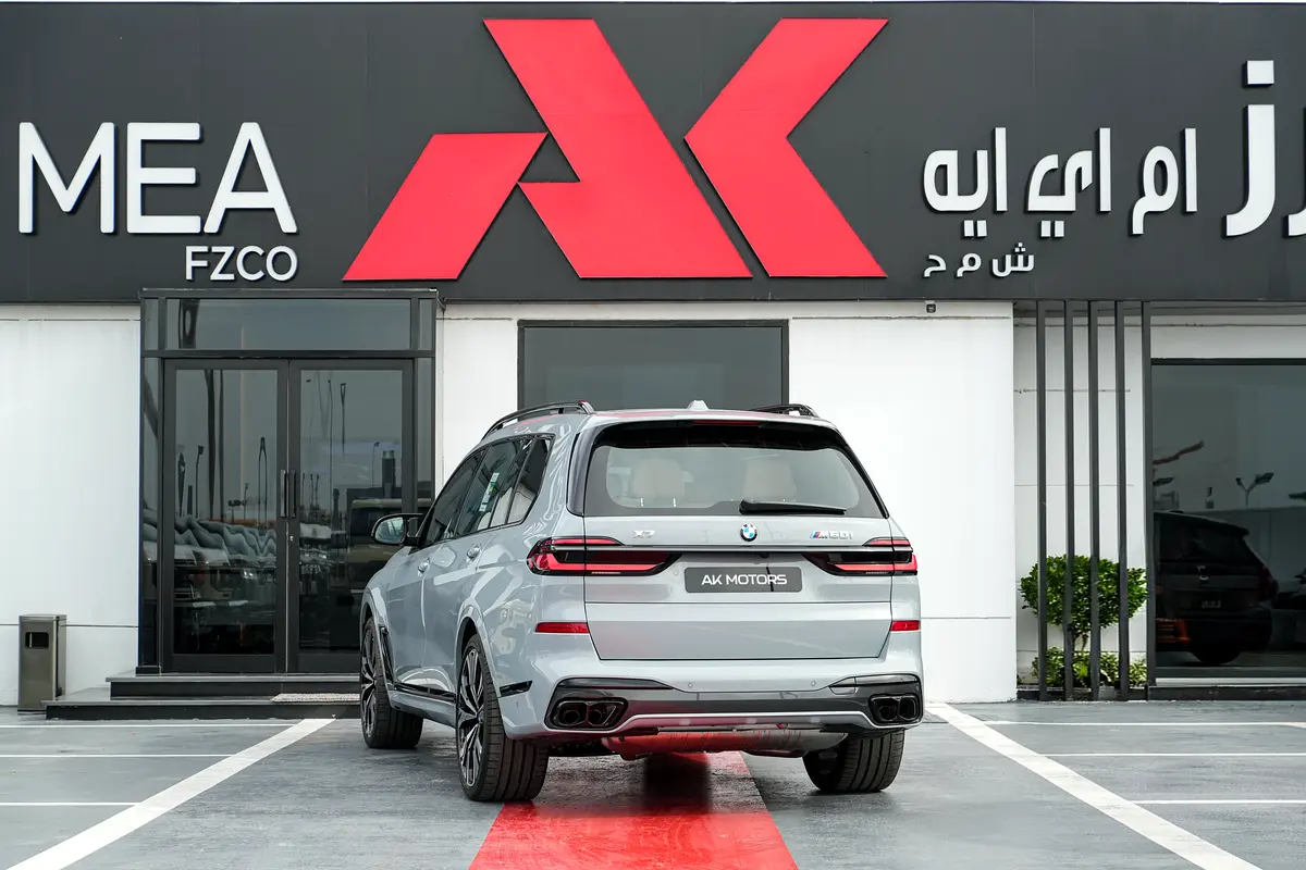 BMW X7 M60i xDrive 2026 - photo 7 - Import Émirats | International Cars