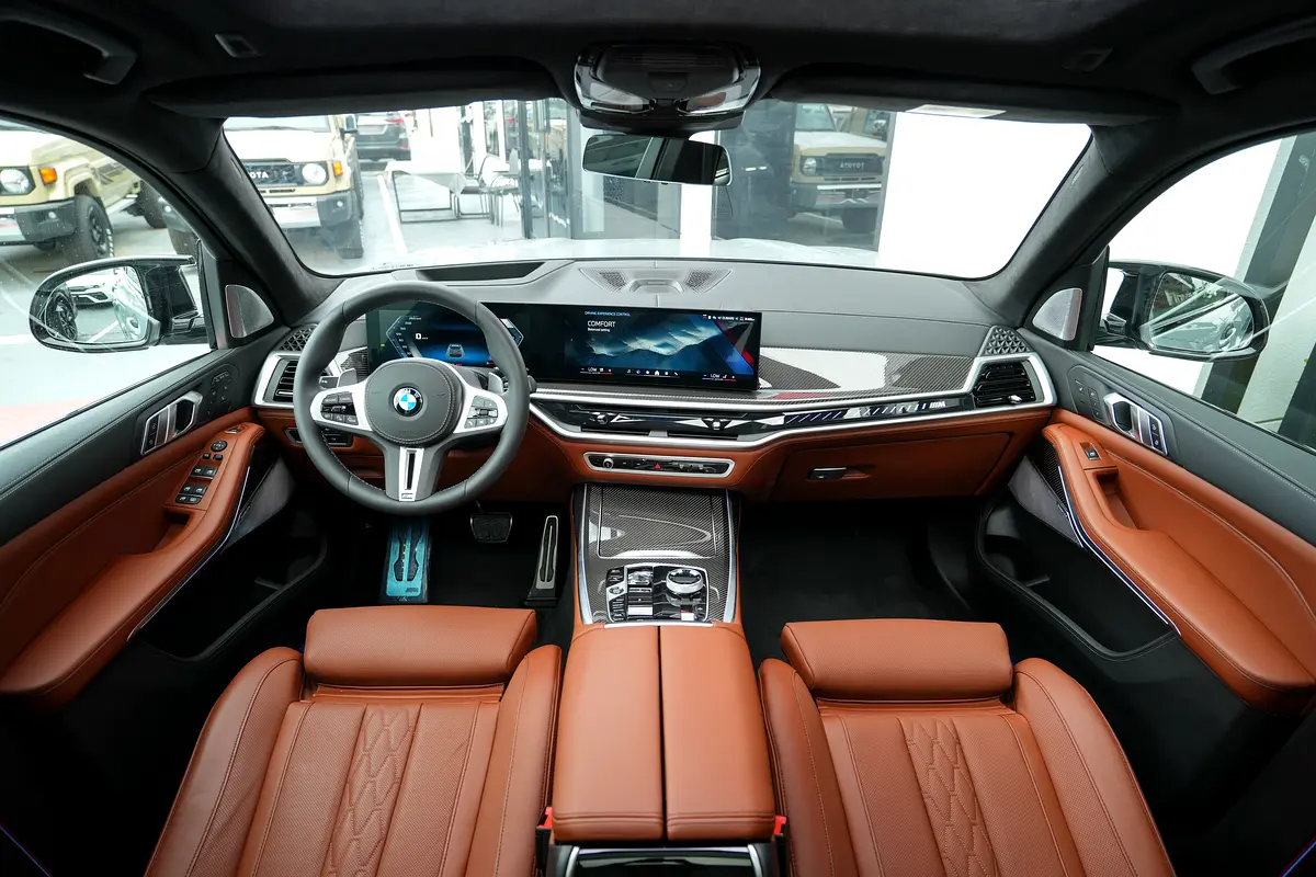 BMW X7 M60i xDrive 2026 - photo 9 - Import Émirats | International Cars