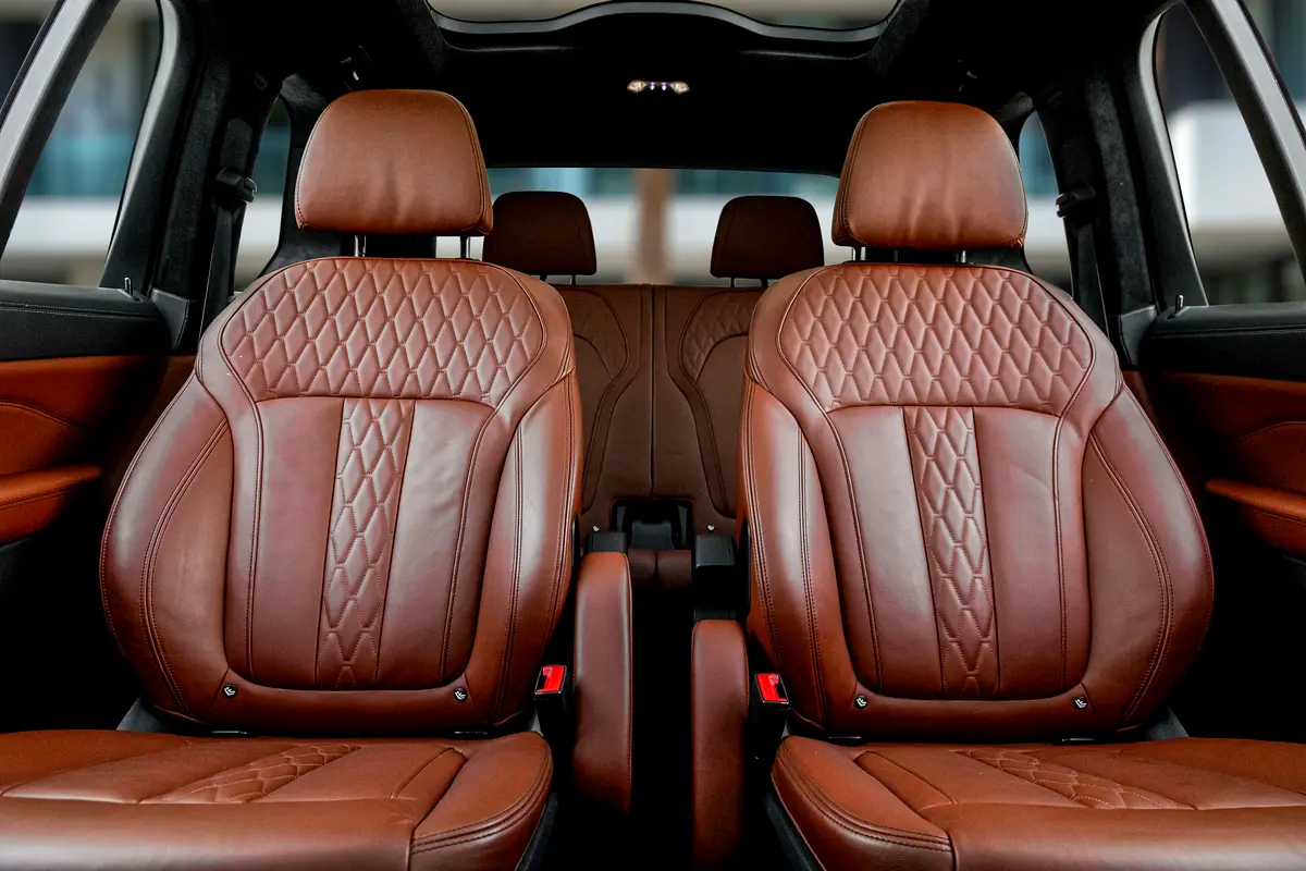 BMW X7 M50i M Sport 2020 - photo 12 - Import Émirats | International Cars