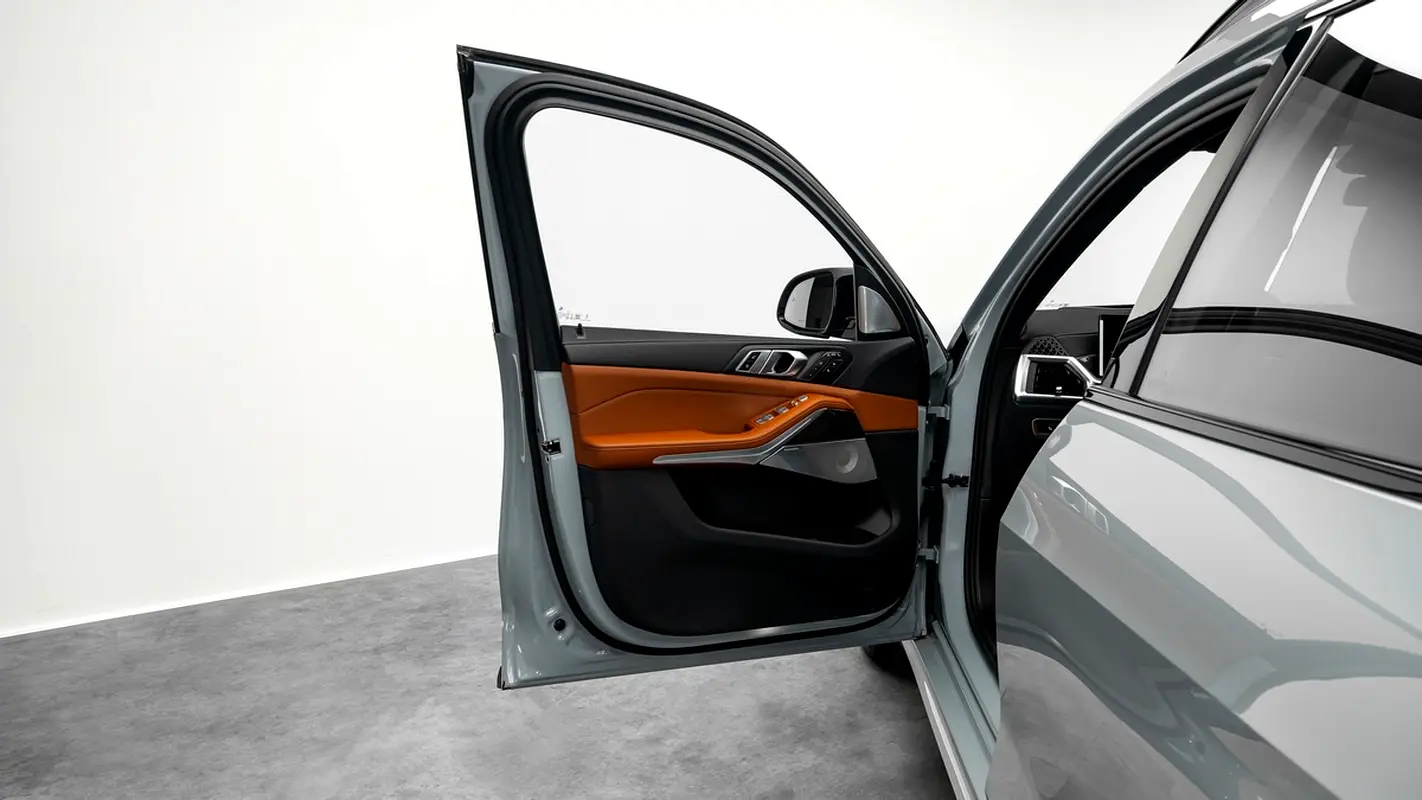 BMW X7 M60i 2025 - photo 7 - Import Émirats | International Cars